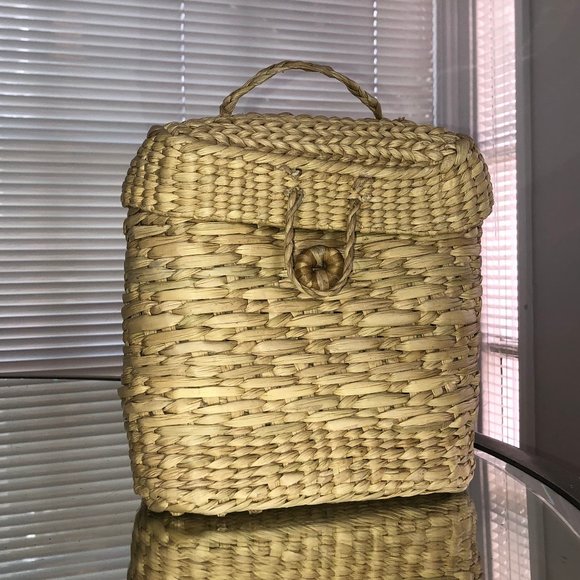 Handmade Wicker Purse - Picture 2 of 3